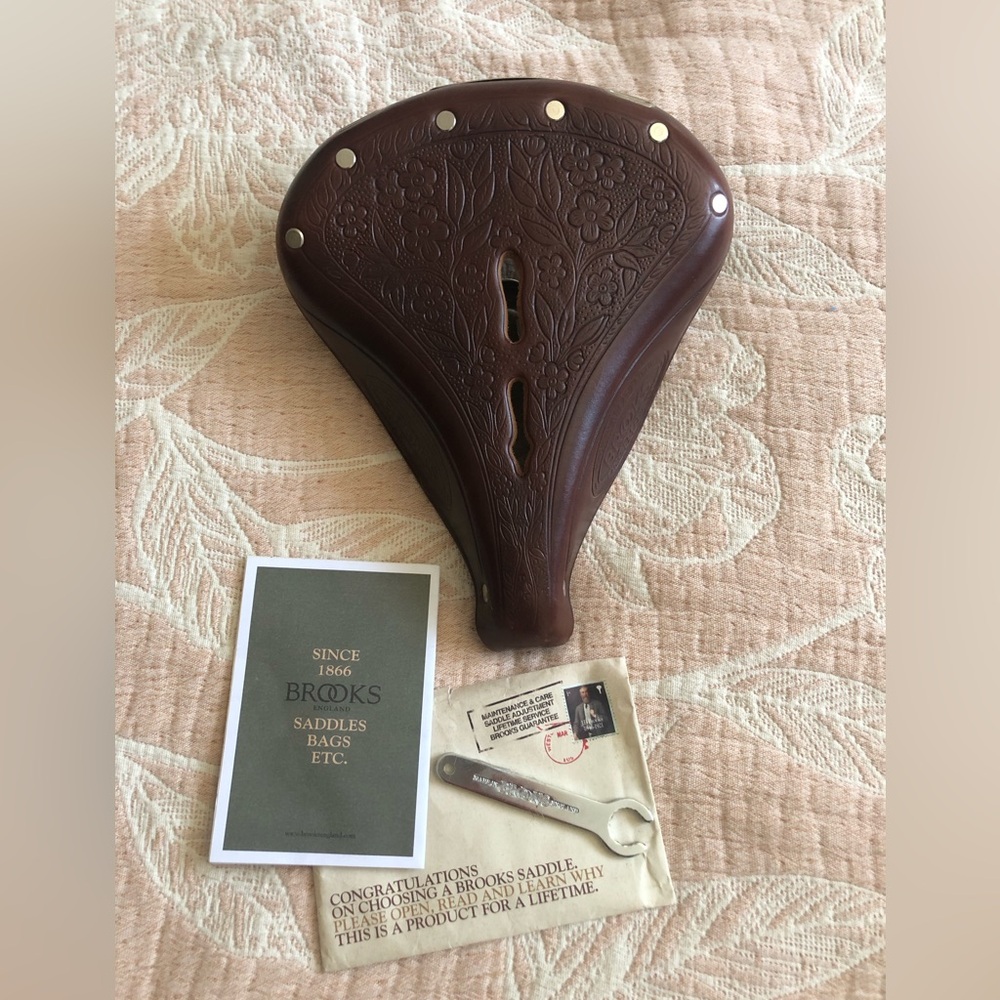 Brooks Lady’s B18 Model floral embossed leather saddle / bike seat